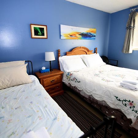 Jenny Guest House Yellowknife Exteriör bild